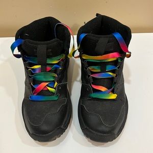 KIDSAlmost brand new Waterproof Nike boots size 5.5 switch out laces if you like